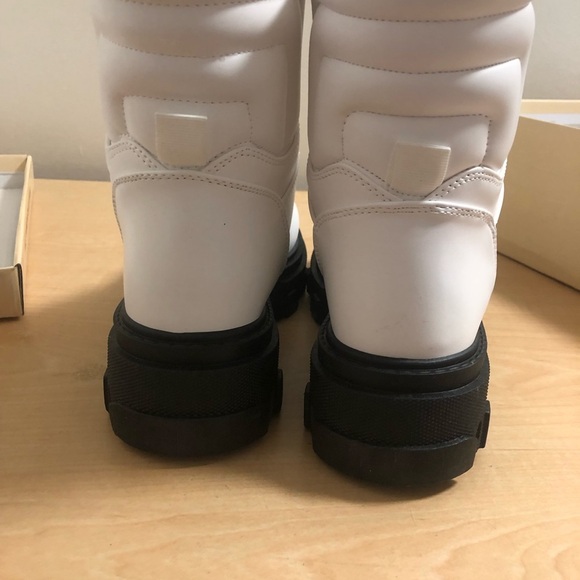 BRAND NEW Yoki Boots🤍 - Picture 4 of 8